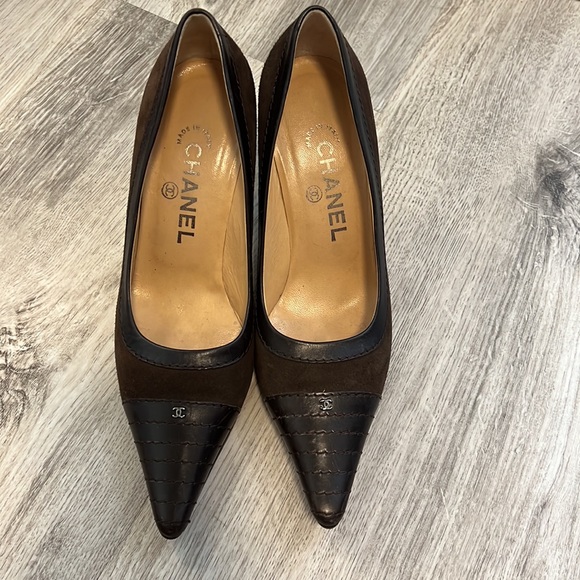 Authentic Chanel Pointy heels - Picture 2 of 10